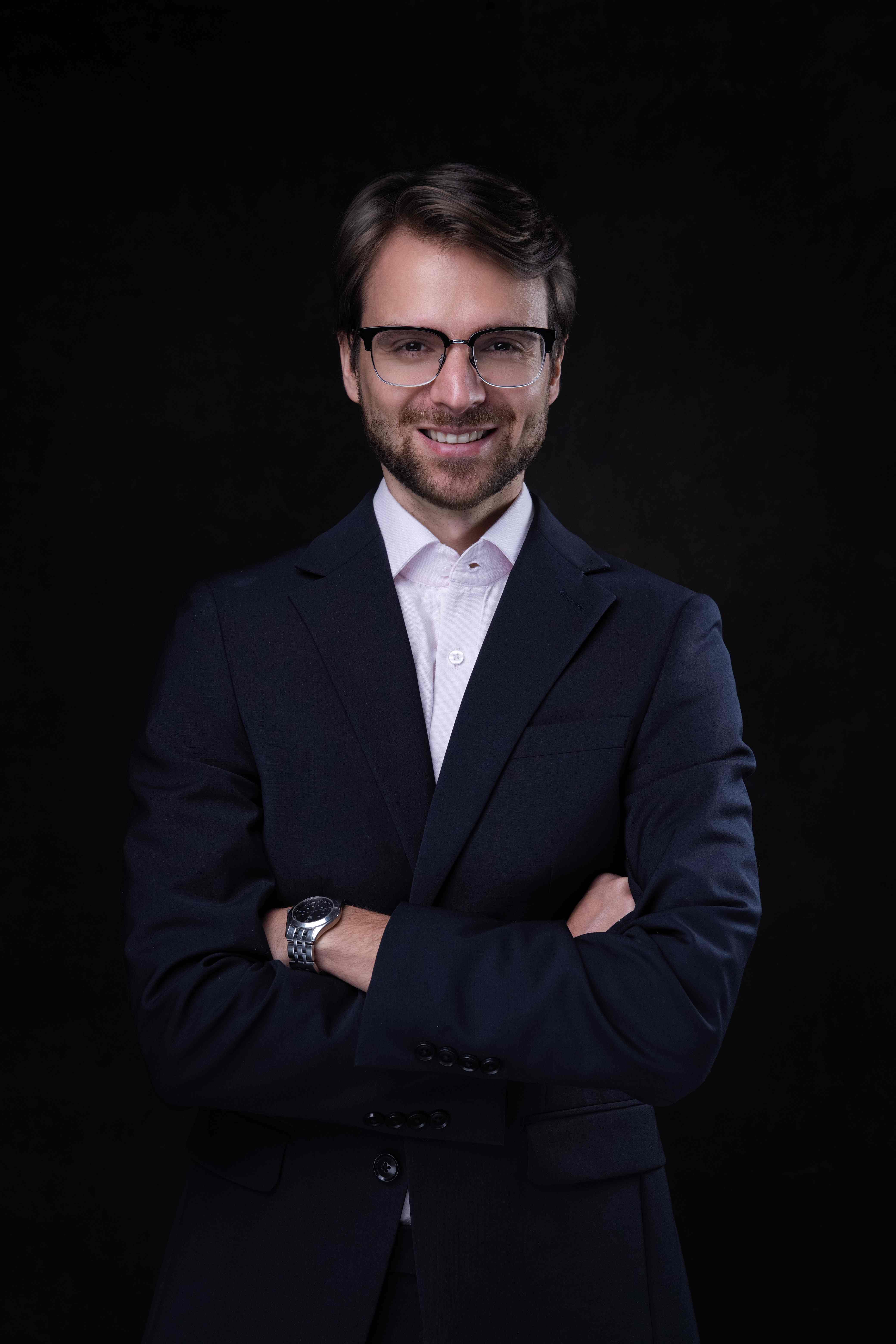 Dr. Luís Novaes - Urologista especialista em saúde masculina